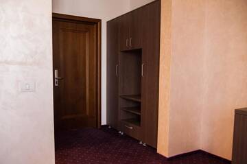 Фото номера Одноместный номер с ванной комнатой Отель Le Mer г. Afumaţi 12